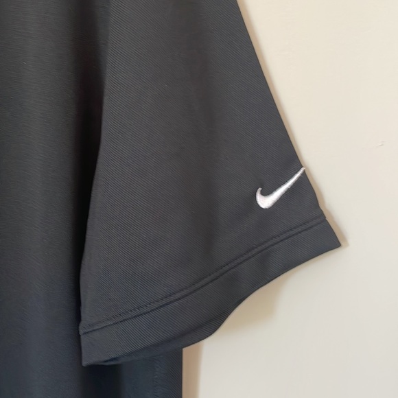 Men’s Nike golf dri-fit polo, size extra large - Picture 3 of 5